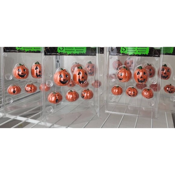 LEMAX SPOOKY TOWN 2017 Orange Happy Pumpkin Family of 5 New #14852 - Picture 5 of 11